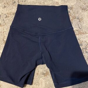 lululemon athletica Women's Navy Align 6-inch Shorts